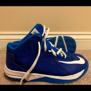 Boys Nike Basketball Shoes